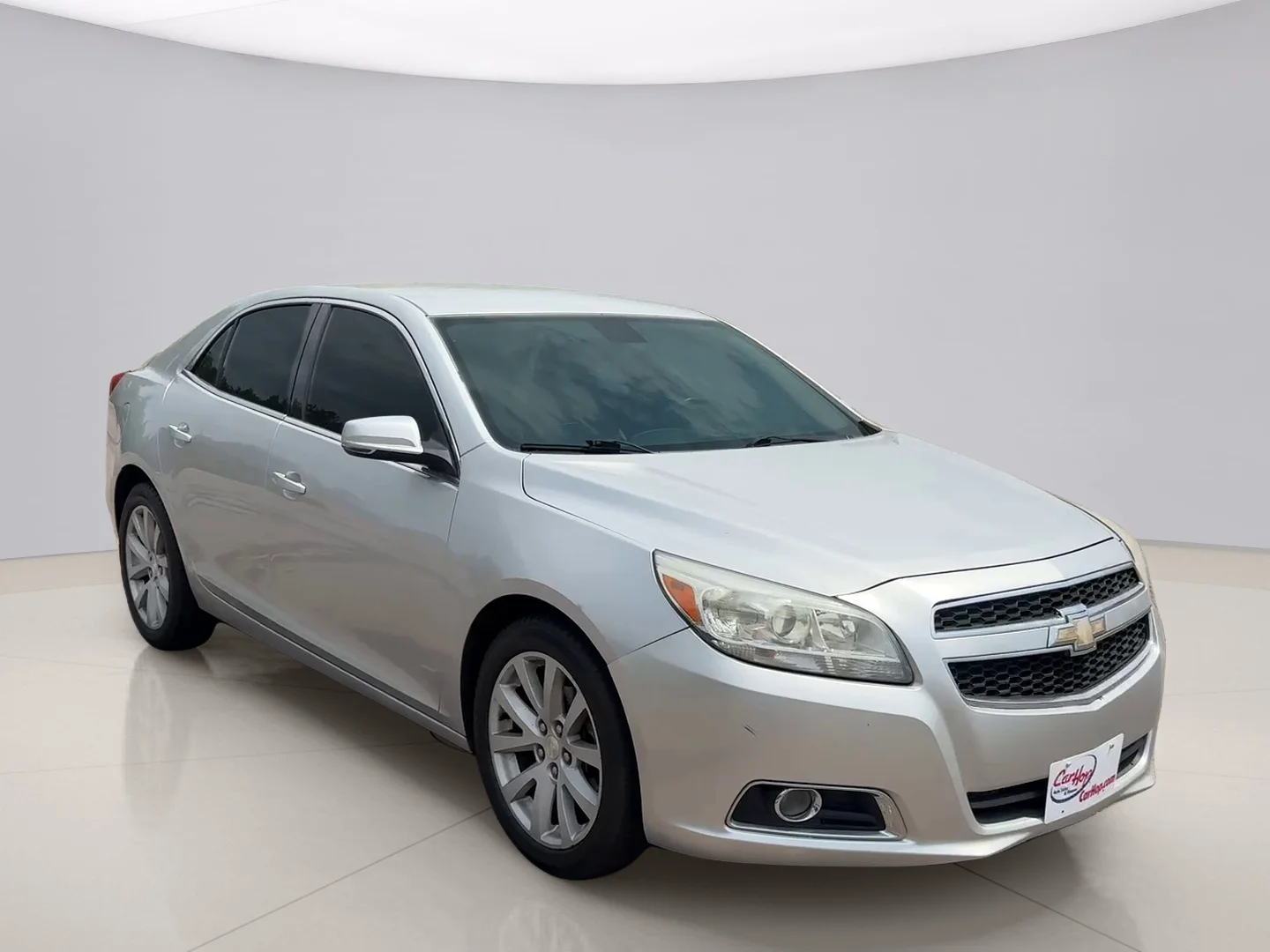 Used 2013 Silver Chevrolet 2LT image 7