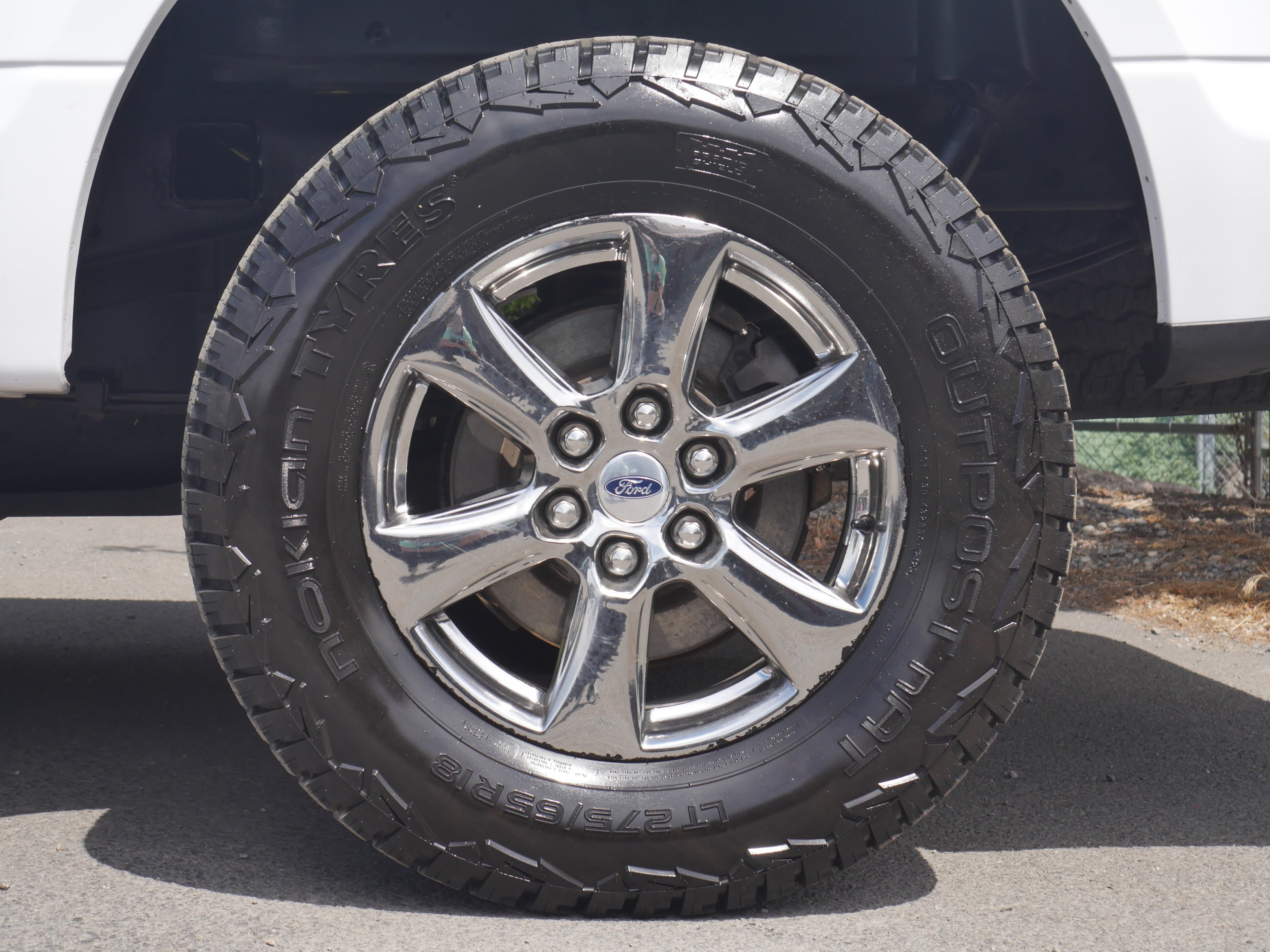 Used 2020 Oxford White Ford XLT image 16