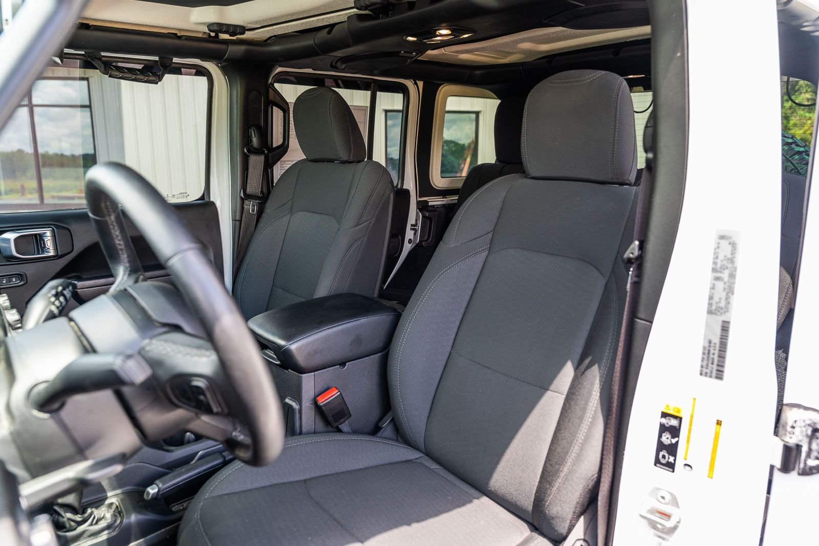 Used 2022 White Jeep Unlimited Sport Altitude image 30