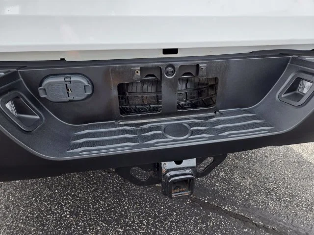 Used 2020 White Toyota SR5 image 17