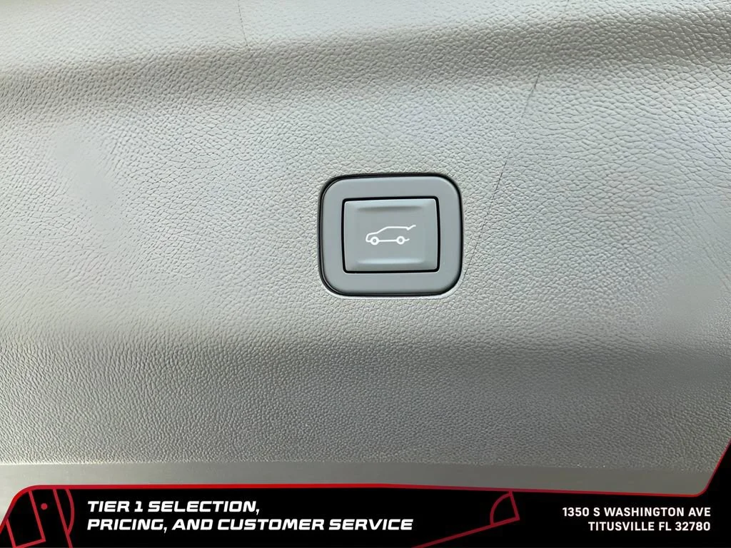 New 2026 Sterling Metallic GMC Elevation image 23