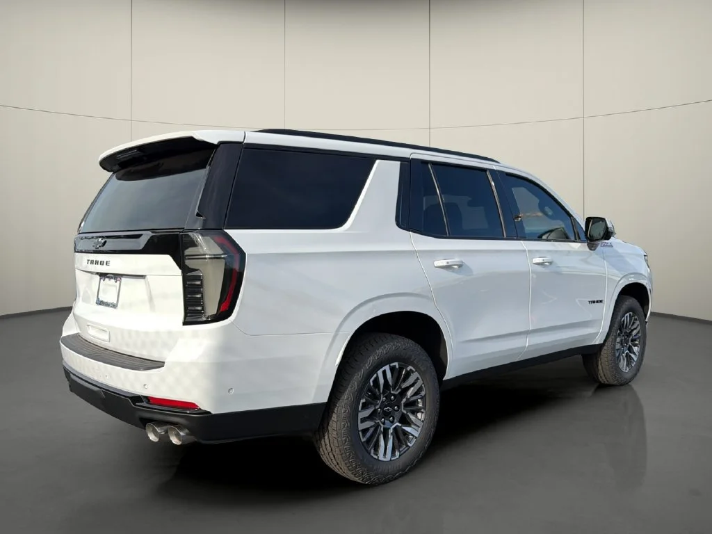 New 2026 Summit White Chevrolet Z71 image 7