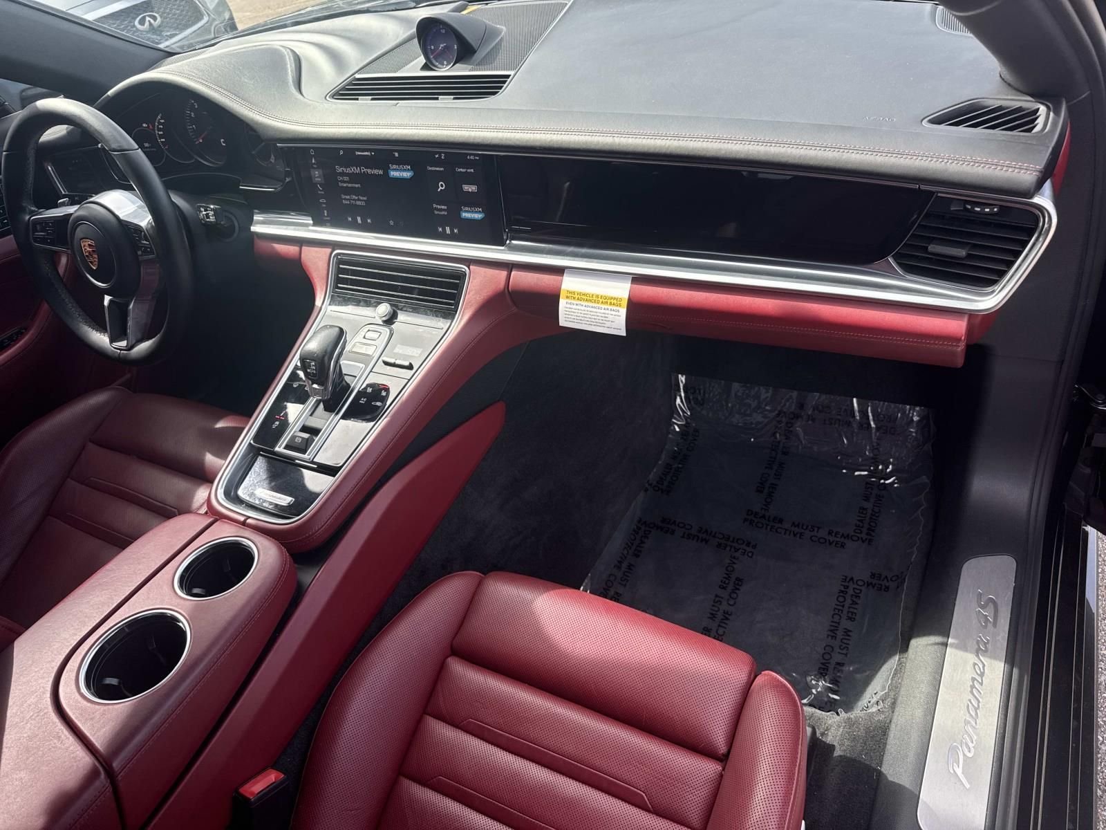 Used 2018  Porsche 4S image 11