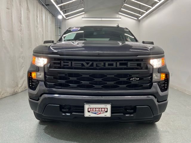Used 2023  Chevrolet Custom image 3