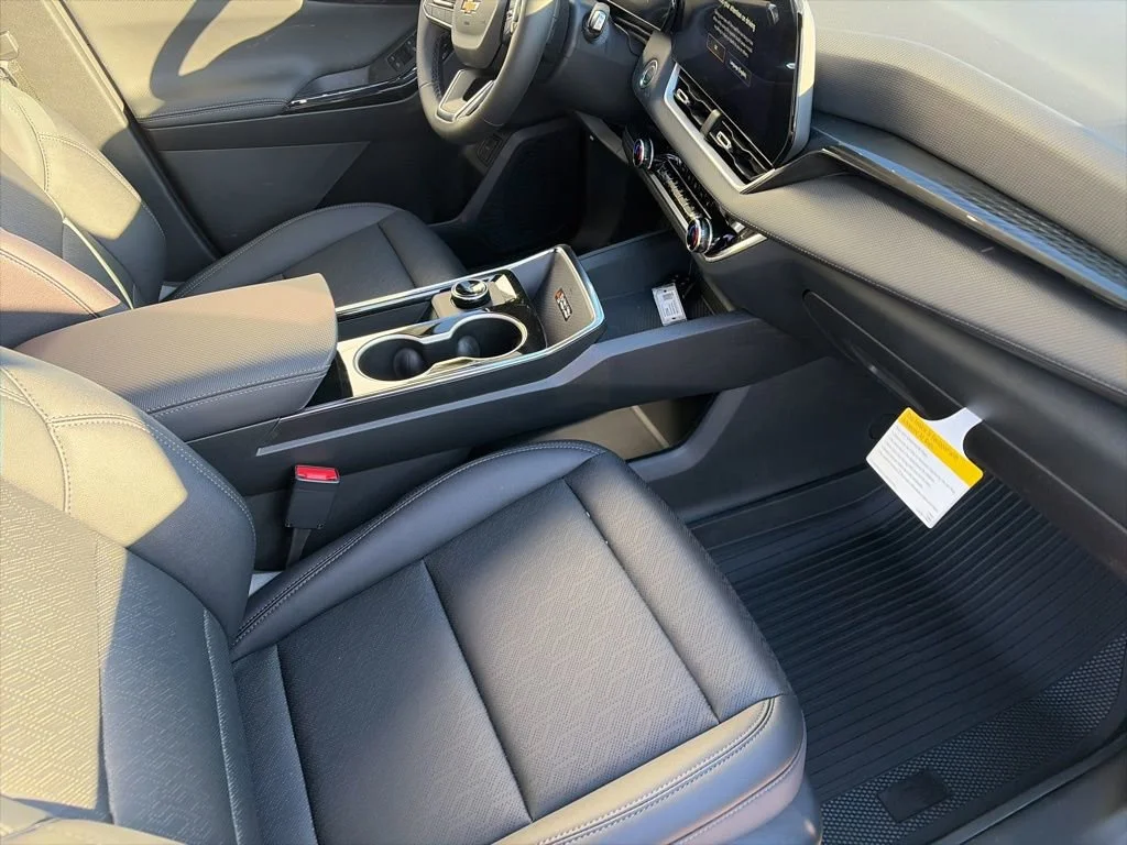 2026 Chevrolet Equinox LT - Photo 27