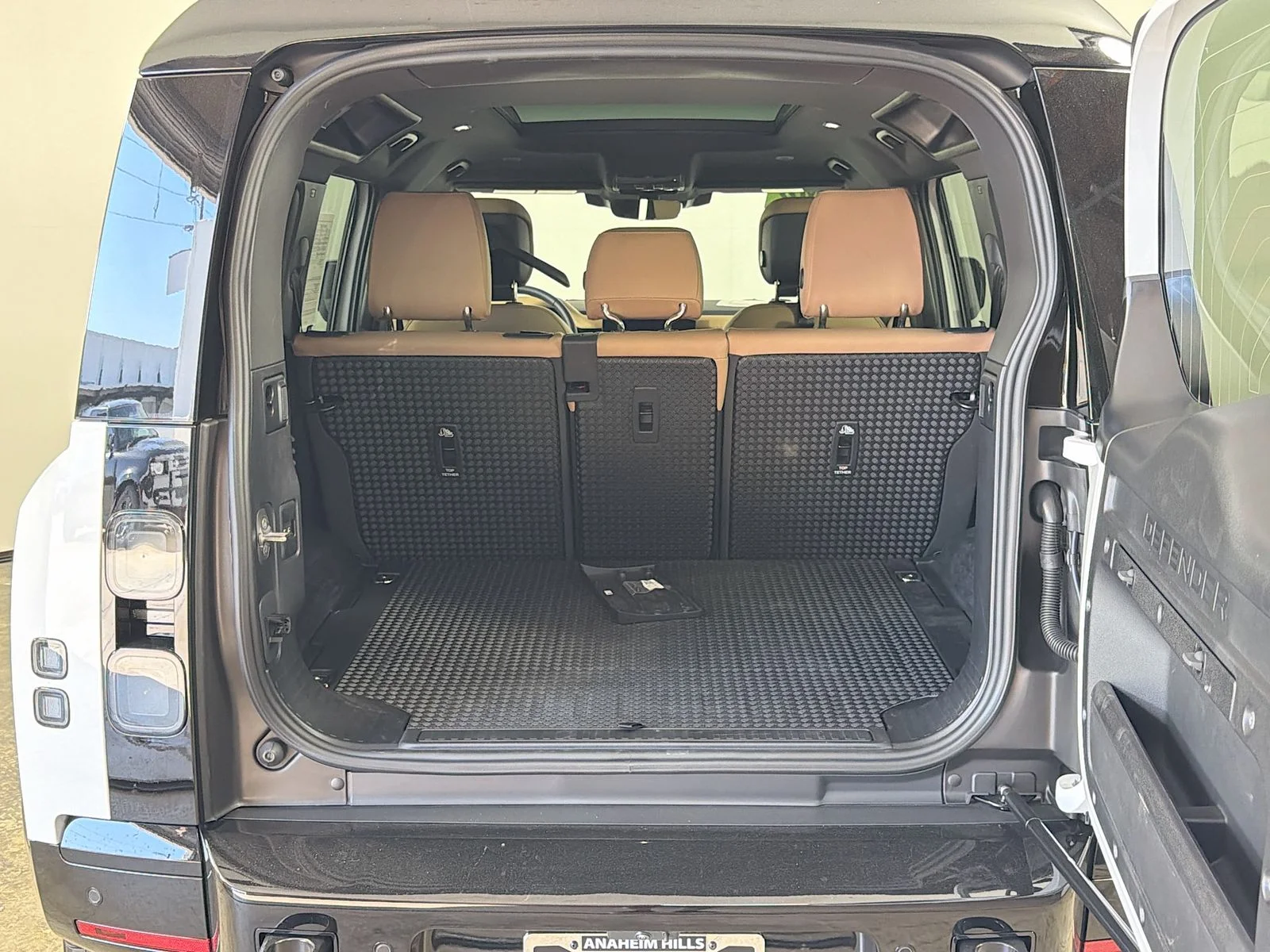 Used 2026 Fuji White Land Rover X-Dynamic SE image 29