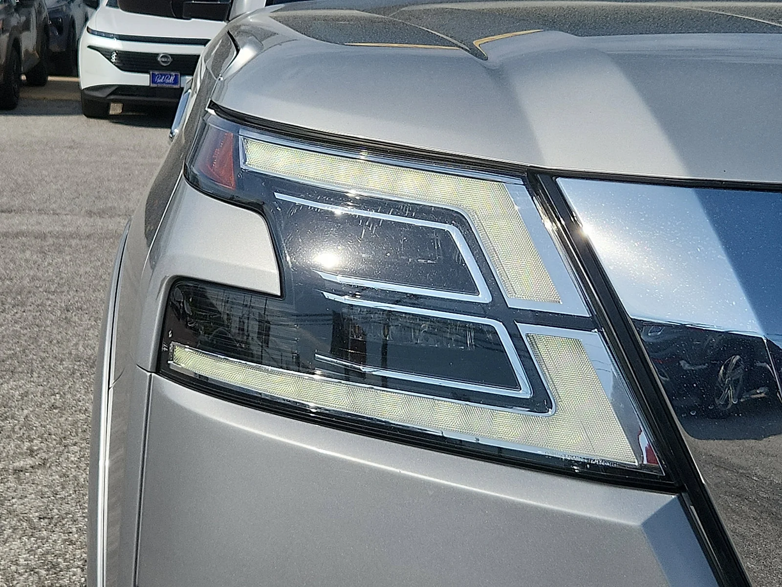 Used 2022 Silver Nissan SV image 9
