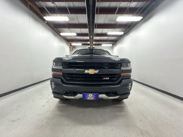 2018 Chevrolet Silverado 1500 LT photo 3