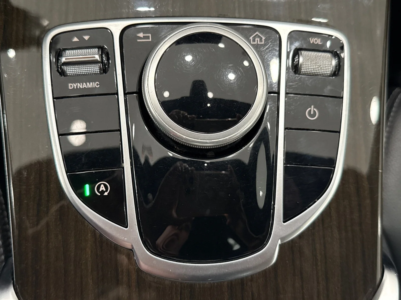 Used 2019 Polar White Mercedes-Benz 300 4MATIC® image 21