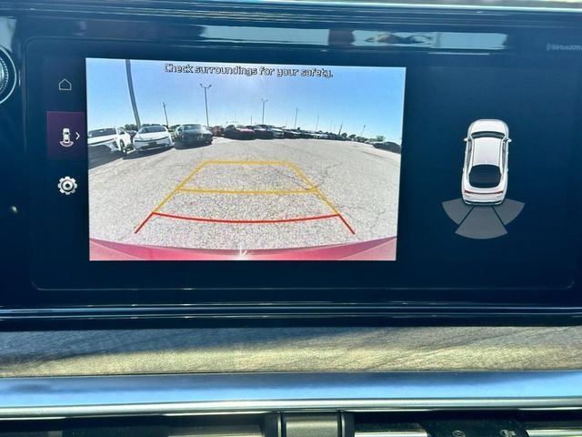 Used 2022 Red Kia EX image 23