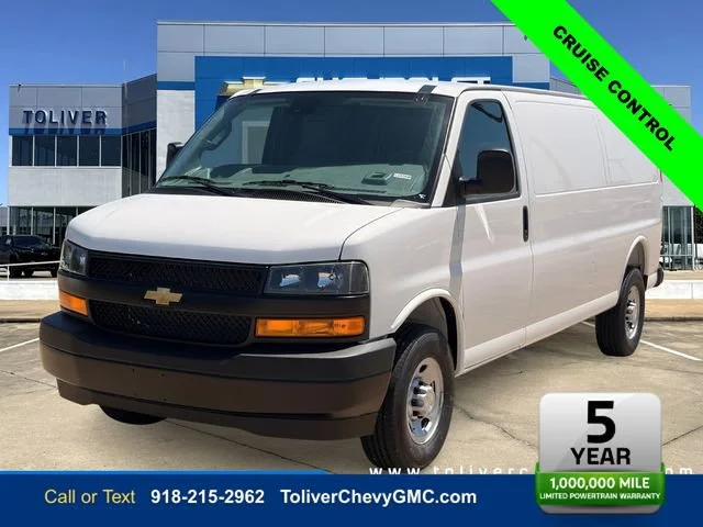 2026 Chevrolet Express 2500 Extended Work Van HD's photo