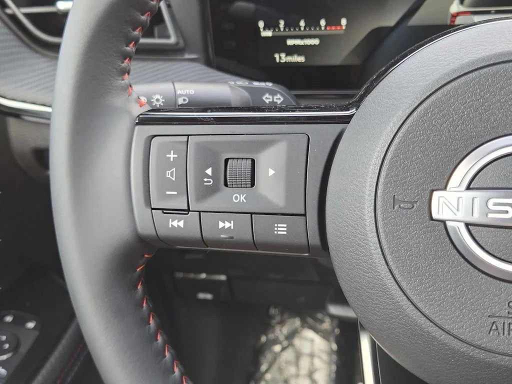 2025 Nissan Kicks SR - Photo 24