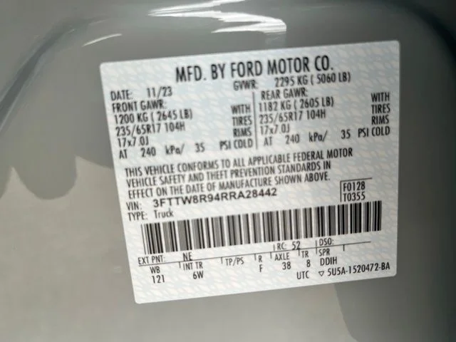 Used 2024 Green Ford Lariat image 14