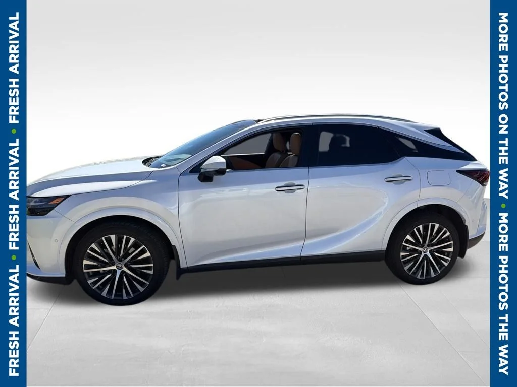 Used 2025 White Lexus 350 Premium Plus image 1