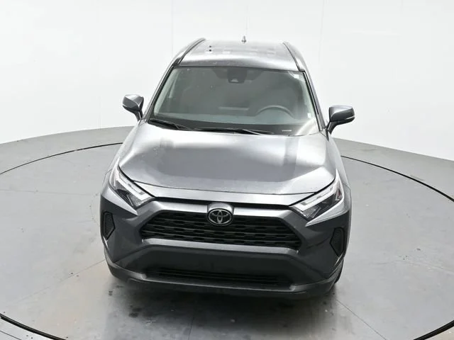 Used 2025 Magnetic Gray Met Toyota XLE image 31