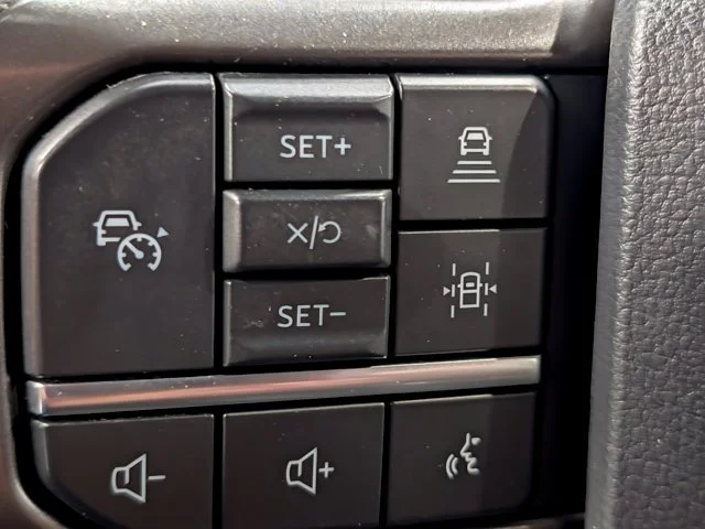 Used 2024 Gray Ford XLT image 16
