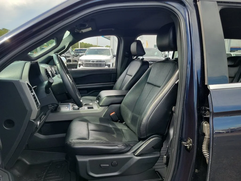Used 2021 Blue Ford XLT image 18