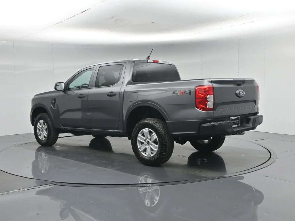 New 2026 Gray Ford XL image 7