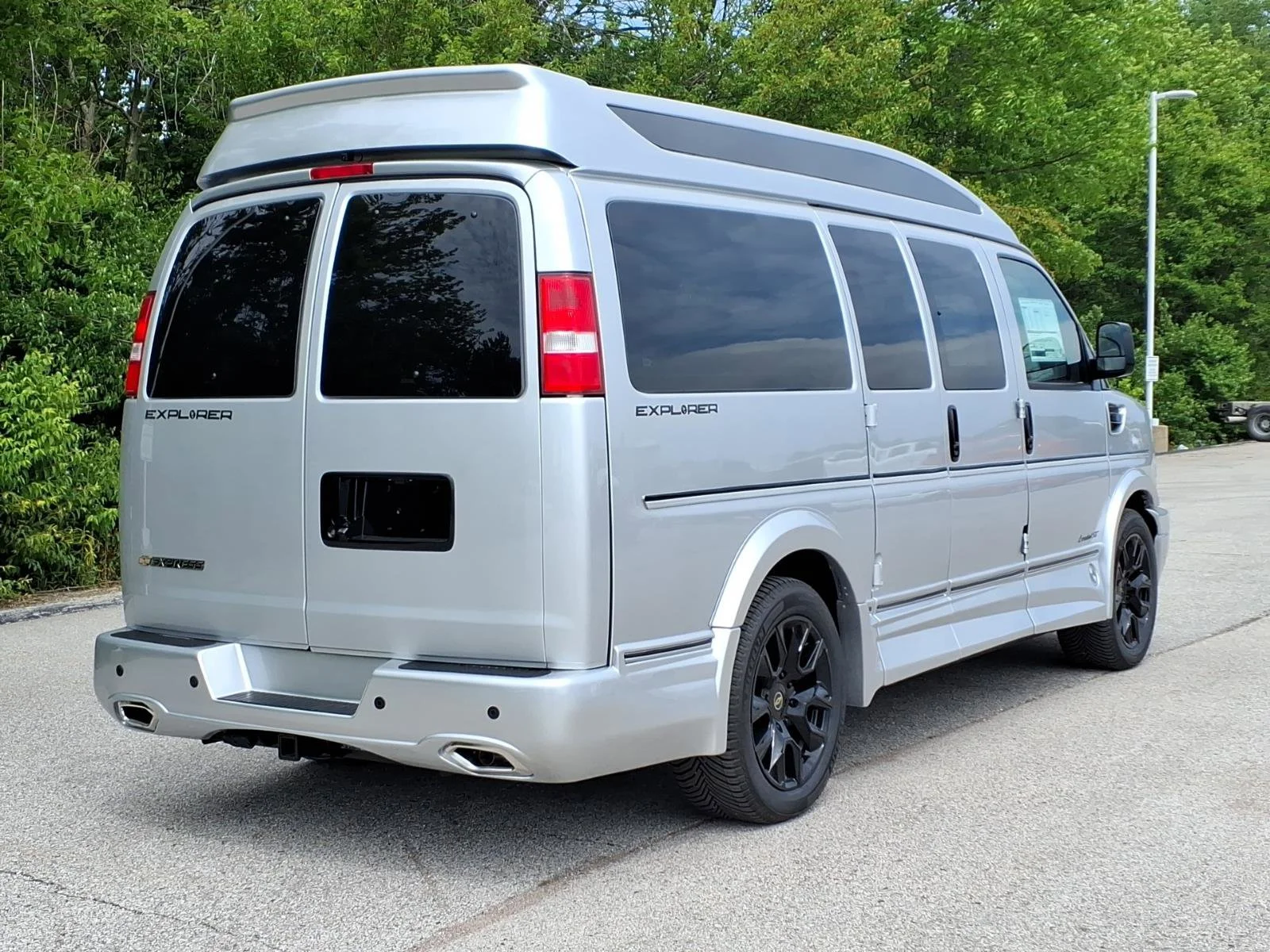New 2026 Silver Ice Metallic Chevrolet WT image 25