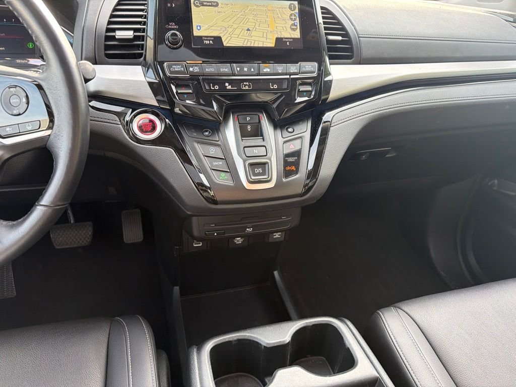 Certified Used 2024 Platinum White Pearl Honda Touring image 16
