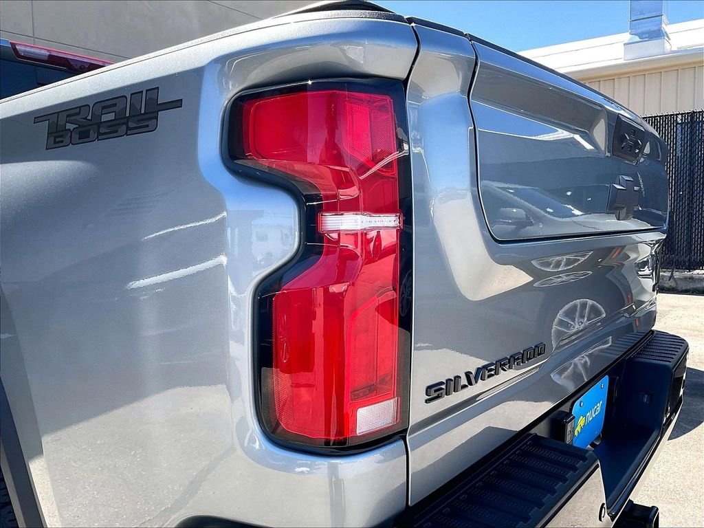 Used 2025 Gray Chevrolet LTZ image 35