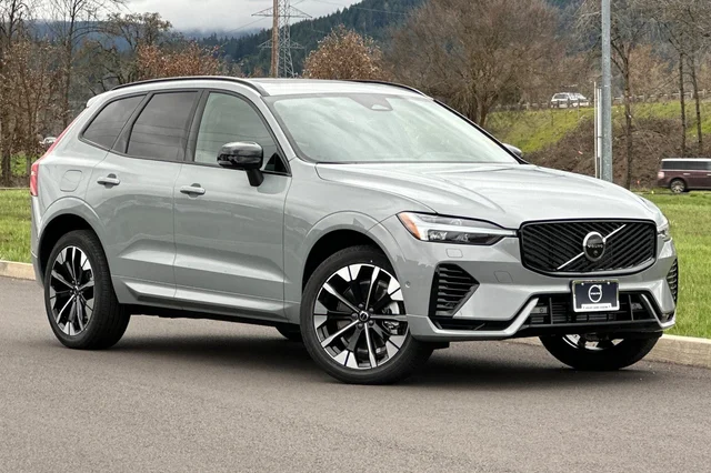 2026 Volvo XC60 Plug-In Hybrid Plus