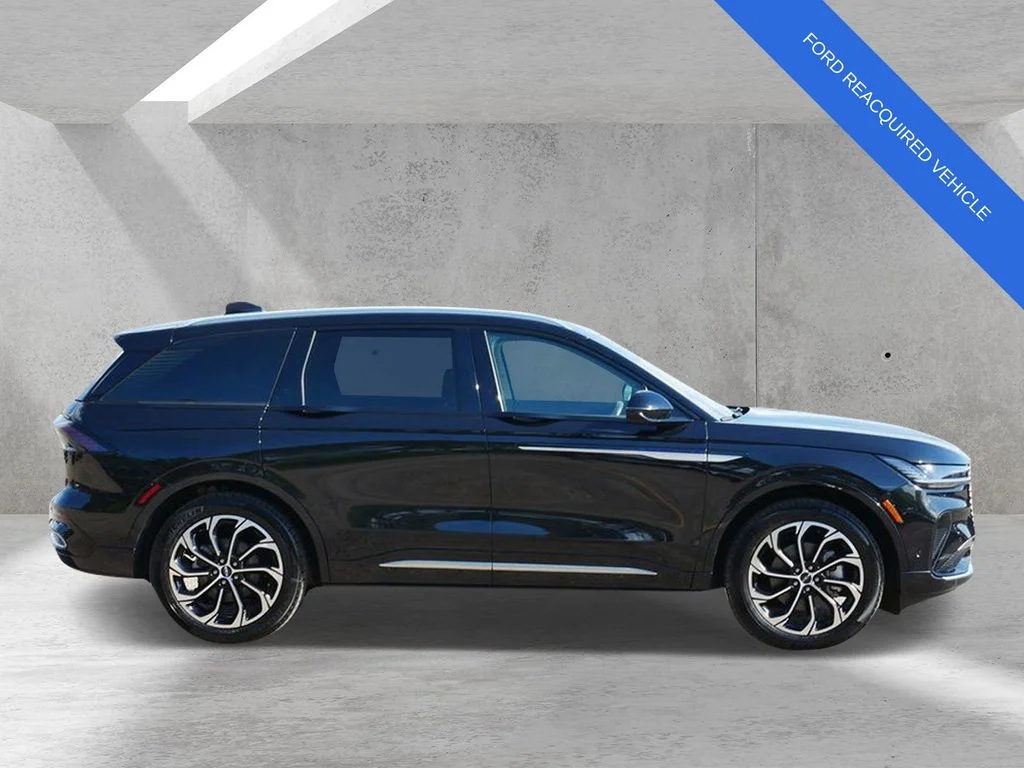 Used 2024 Lincoln Nautilus Reserve with VIN 5LMPJ8K43RJ794390 for sale in White Bear Lake, Minnesota