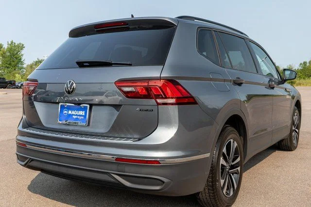 Used 2022 Gray Volkswagen 2.0T S image 6