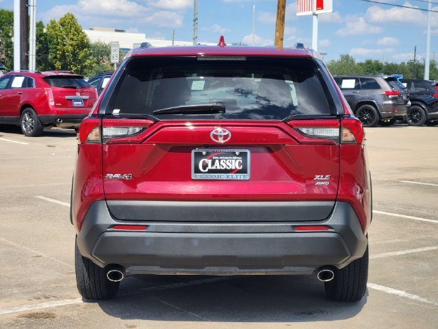 Used 2025 Red Toyota XLE image 6