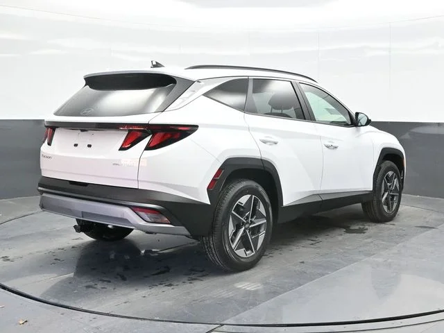 New 2026 White Hyundai SEL image 9