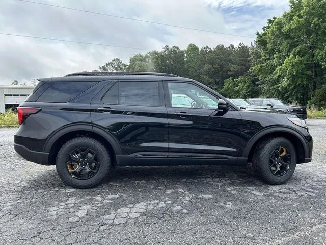 New 2026 Black Ford Tremor image 2
