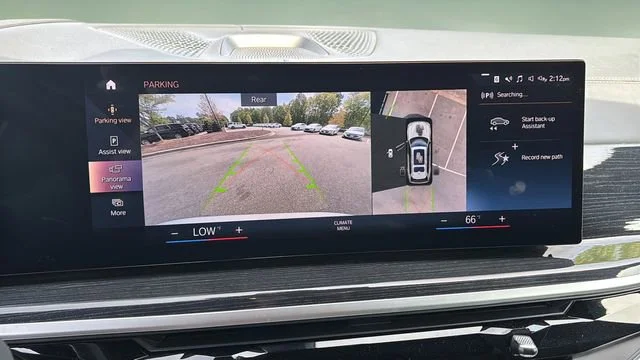 Used 2023 White BMW M60i image 27