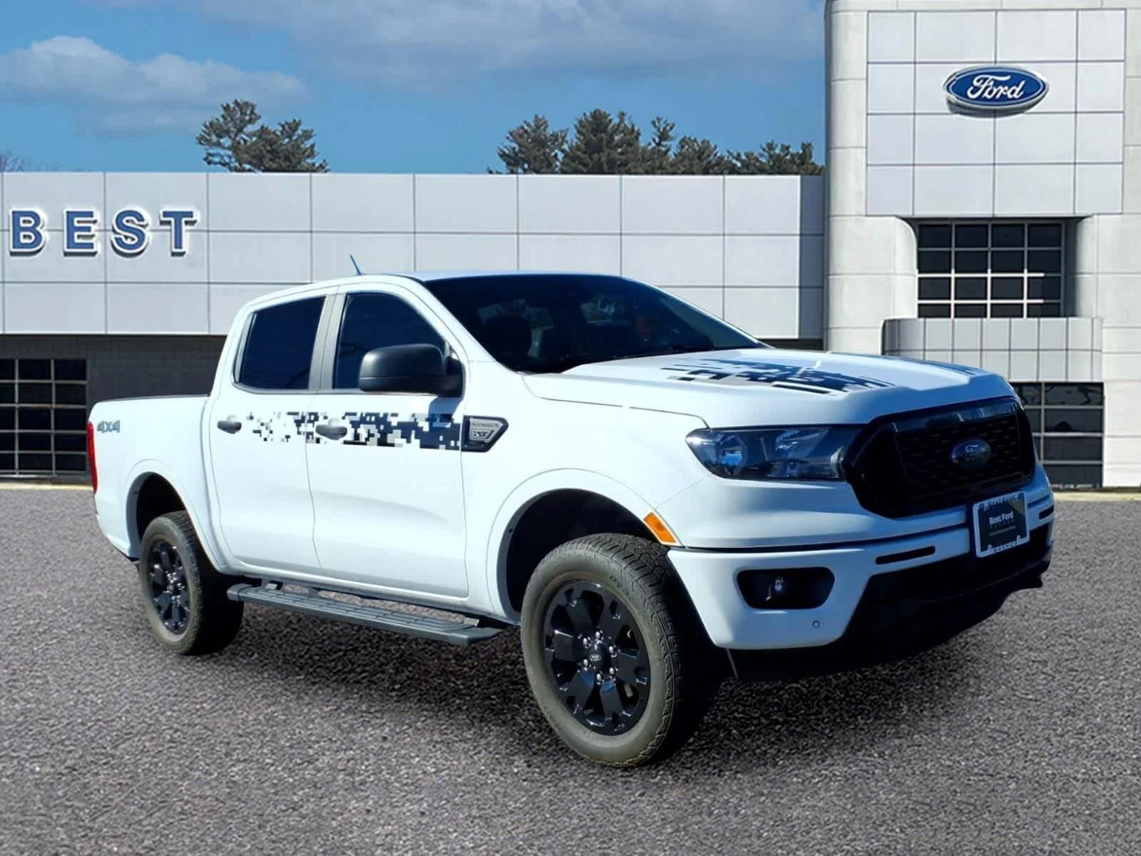 Used 2023 Oxford White Ford XLT image 10