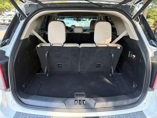 Used 2020 White Ford XLT image 18