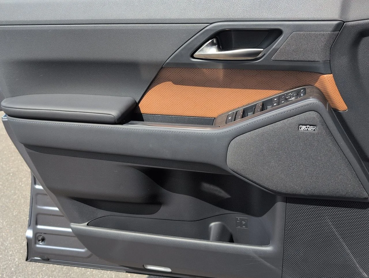 Used 2024 Gray Lexus Luxury image 23