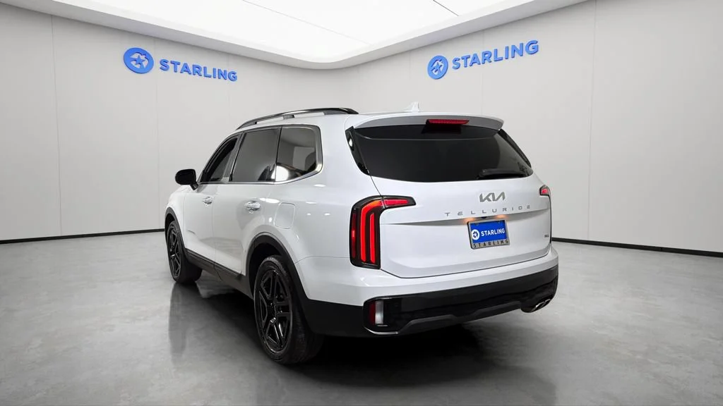 Used 2024 White Kia EX X-Line image 6