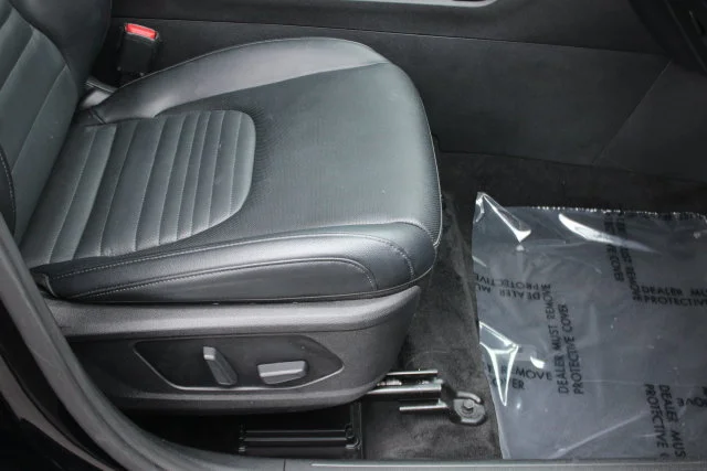 Used 2023 Black Kia SX-Prestige image 35