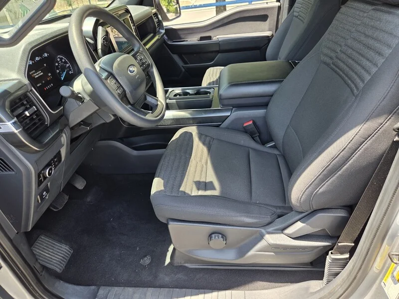 Used 2023 SILVER FORD XL image 9