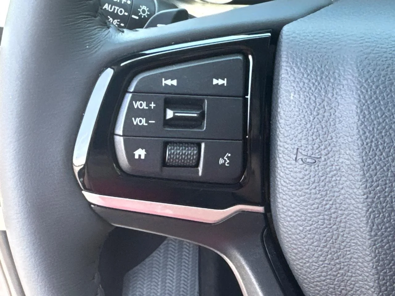 2026 Honda Odyssey Touring - Photo 23