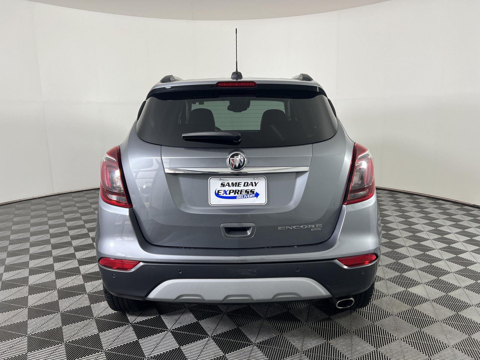 Used 2019 Satin Steel Metallic Buick Essence image 28
