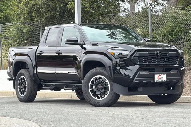 2026 Toyota Tacoma TRD Off Road - Photo 2