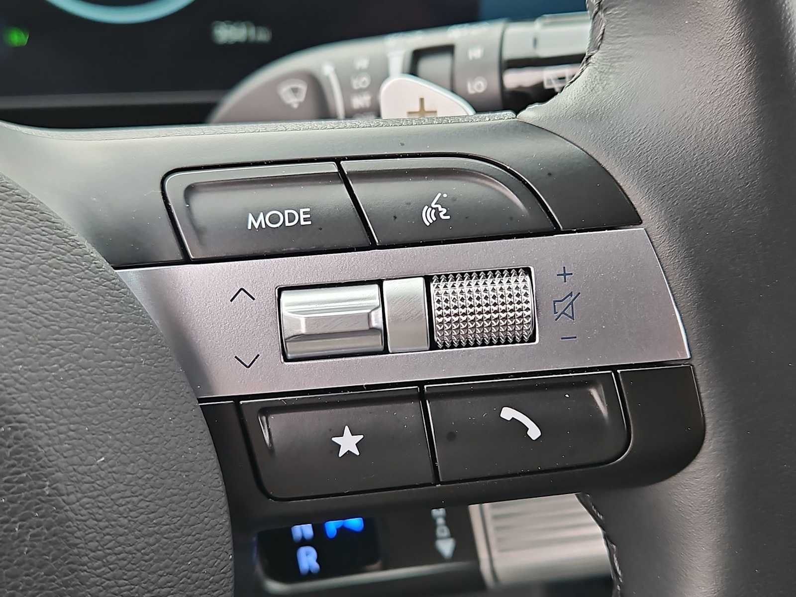 Certified Used 2025 Creamy White Pearl Hyundai SEL Convenience image 25