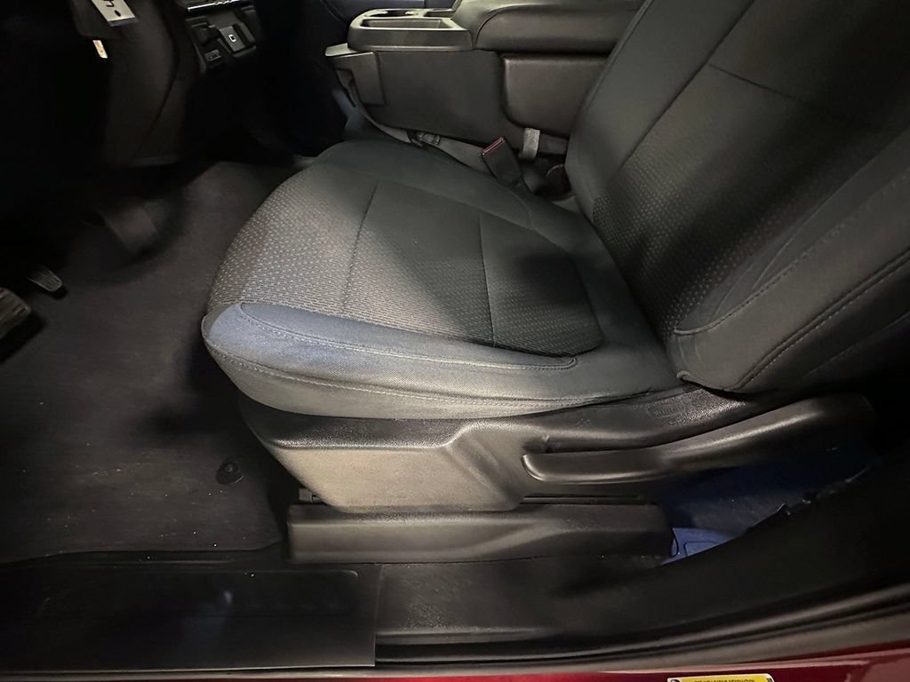Used 2019 CAJUN RED TINTCOAT Chevrolet Custom image 18