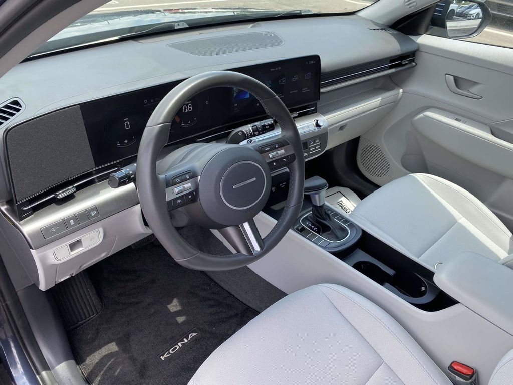 Certified Used 2025 Blue Hyundai SEL image 18