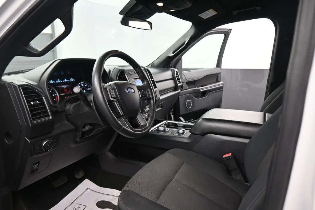 Used 2020 White Ford XL image 40