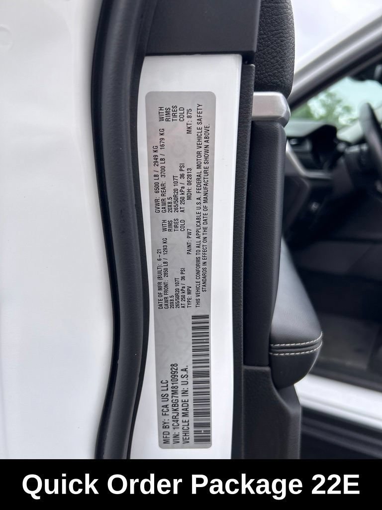Certified Used 2021 White Jeep Limited 4x4 image 20