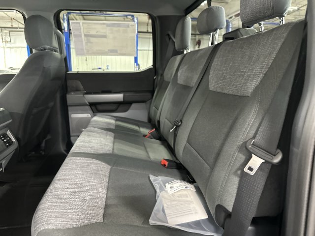 New 2027 Black Ford XLT image 30