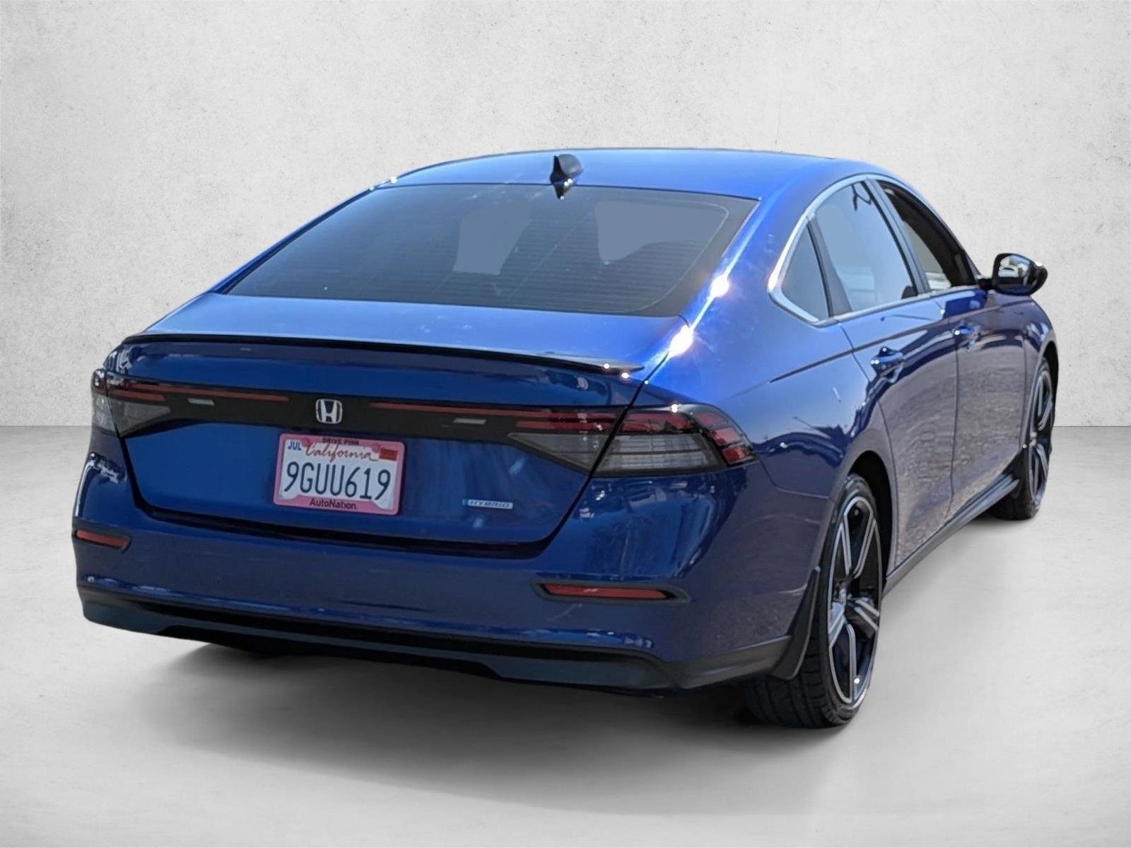 Used 2023 Still Night Pearl Honda Sport image 5