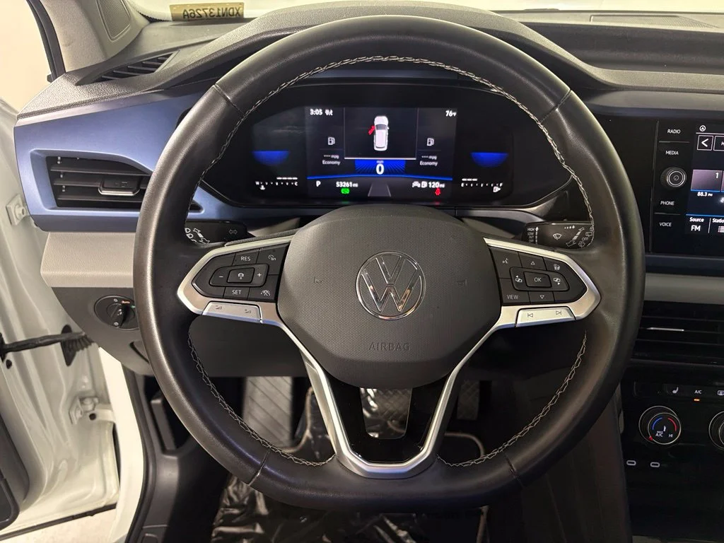 Used 2023 White Volkswagen 1.5T SE image 20