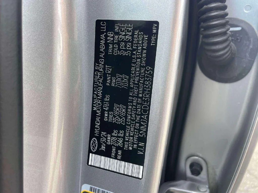 Certified Used 2024 Silver Hyundai SE image 17